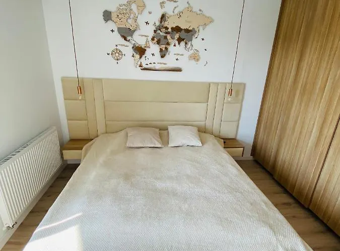 Luxury White Apartment in Park Lotników