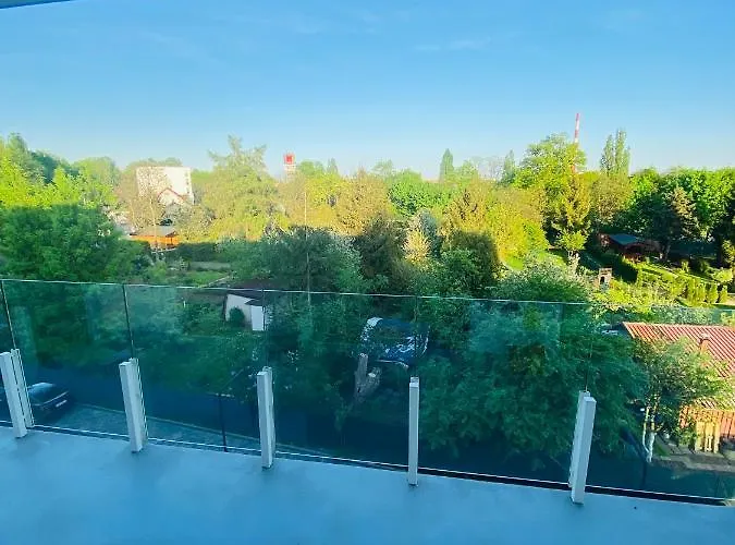 Luxury White Apartment in Park Lotników